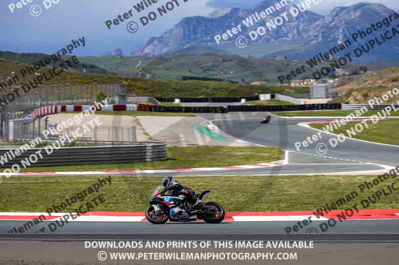 cadwell no limits trackday;cadwell park;cadwell park photographs;cadwell trackday photographs;enduro digital images;event digital images;eventdigitalimages;navarra;no limits trackdays;peter wileman photography;racing digital images;trackday digital images;trackday photos